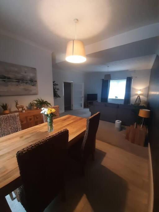 Stunning Riverside Town House With Views Ayrshire Girvan Luaran gambar